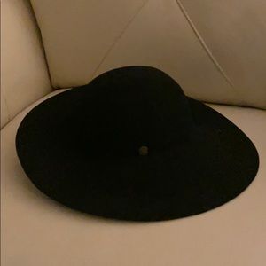 Black felt hat